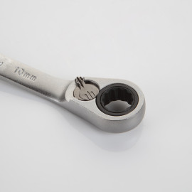 LLAVE ACODADA CON CARRACA REVERSIBLE 12X13 ALYCO