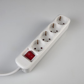 BASE MÚLTIPLE CON INTERRUPTOR 3 ENCHUFES CON CABLE 3X1,5 1,4 METROS ALYCO
