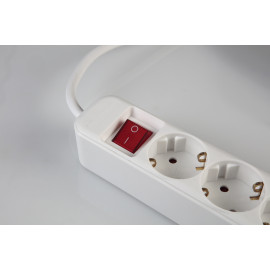 BASE MÚLTIPLE CON INTERRUPTOR 5 ENCHUFES CON CABLE 3X1,5 3 METROS ALYCO